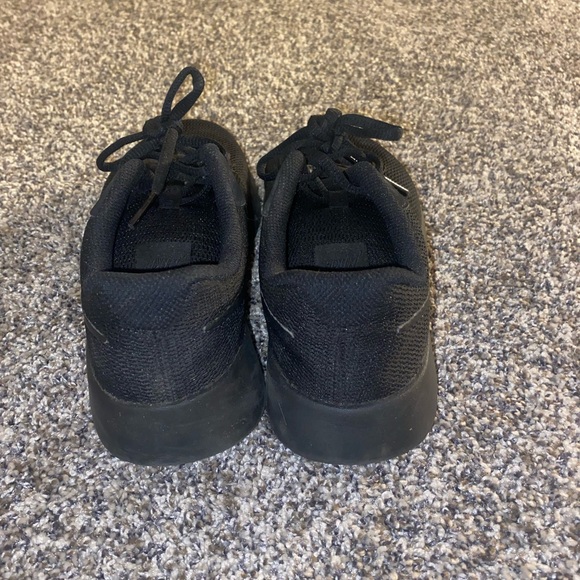 Nike kids running shoes - Picture 6 of 7